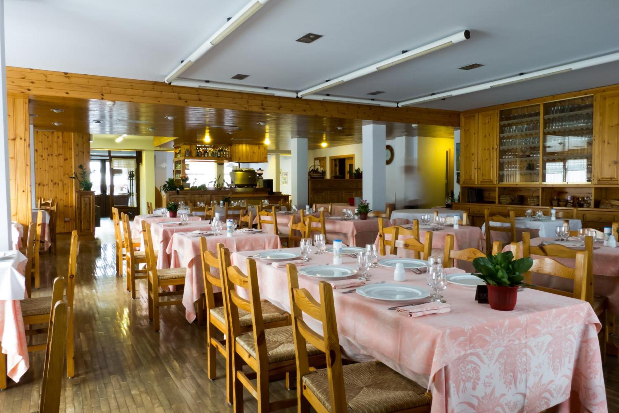 Hotel Valdotain Villeneuve Ngoại thất bức ảnh