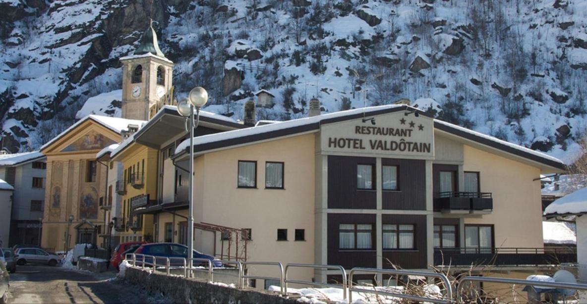 Hotel Valdotain Villeneuve Ngoại thất bức ảnh
