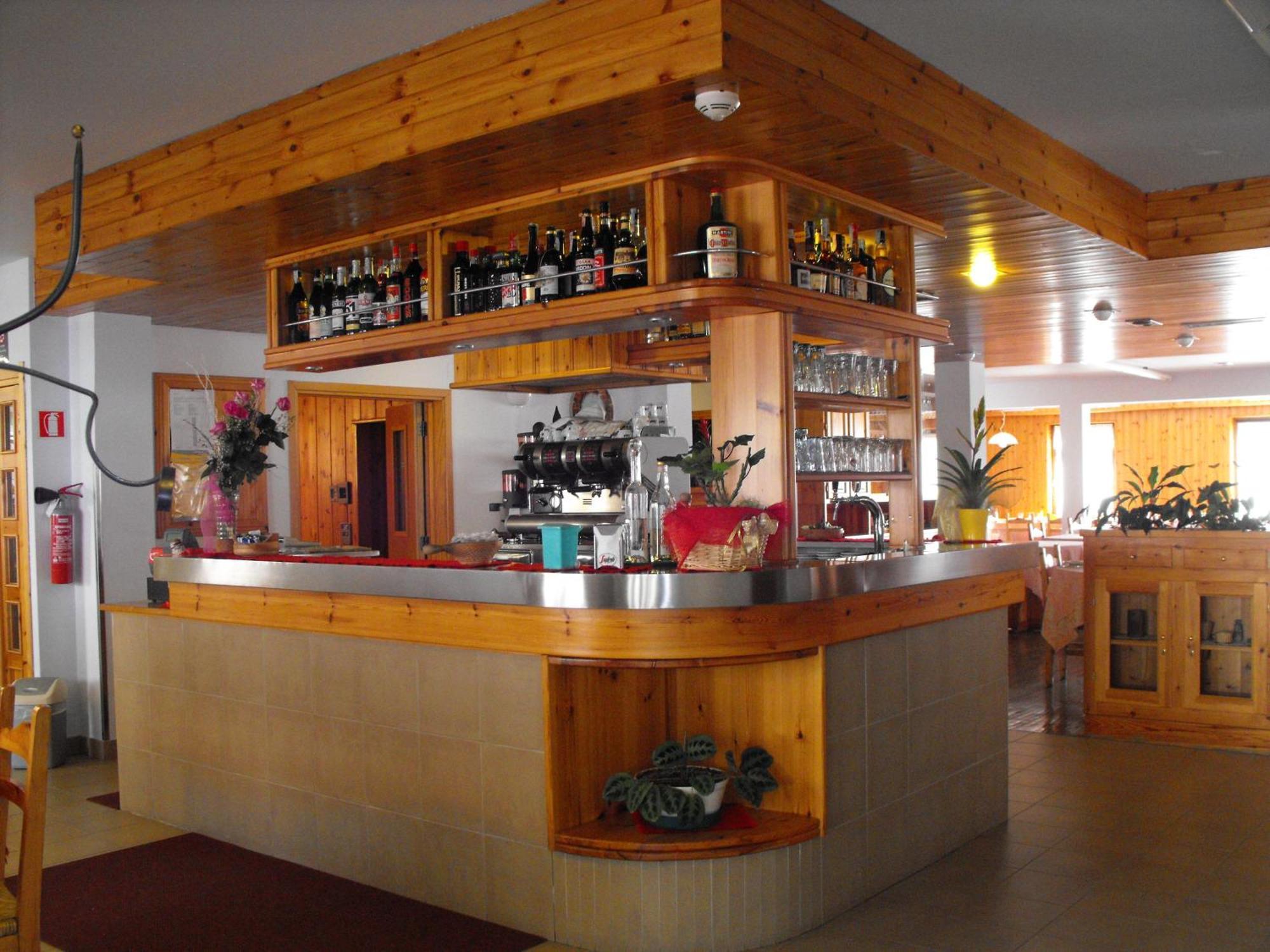Hotel Valdotain Villeneuve Ngoại thất bức ảnh