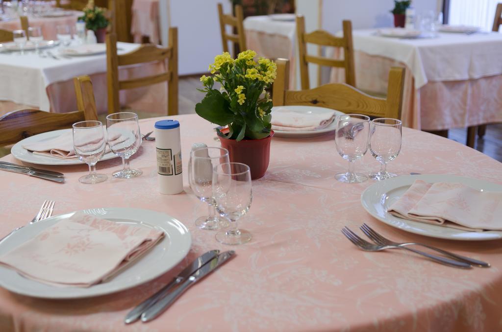 Hotel Valdotain Villeneuve Ngoại thất bức ảnh