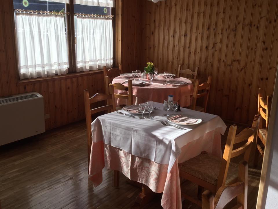 Hotel Valdotain Villeneuve Ngoại thất bức ảnh