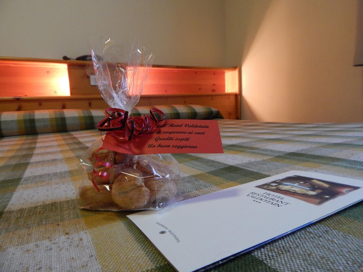 Hotel Valdotain Villeneuve Ngoại thất bức ảnh