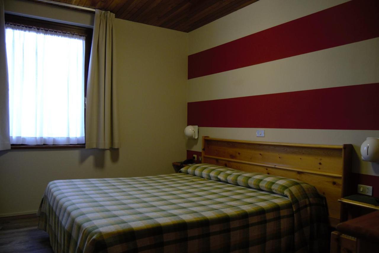 Hotel Valdotain Villeneuve Ngoại thất bức ảnh